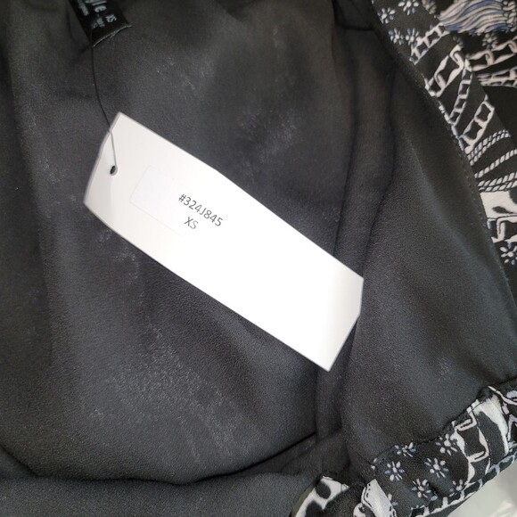 Single Dressy Two Tone Snake Skin Jumper Size Small - Picture 6 of 7